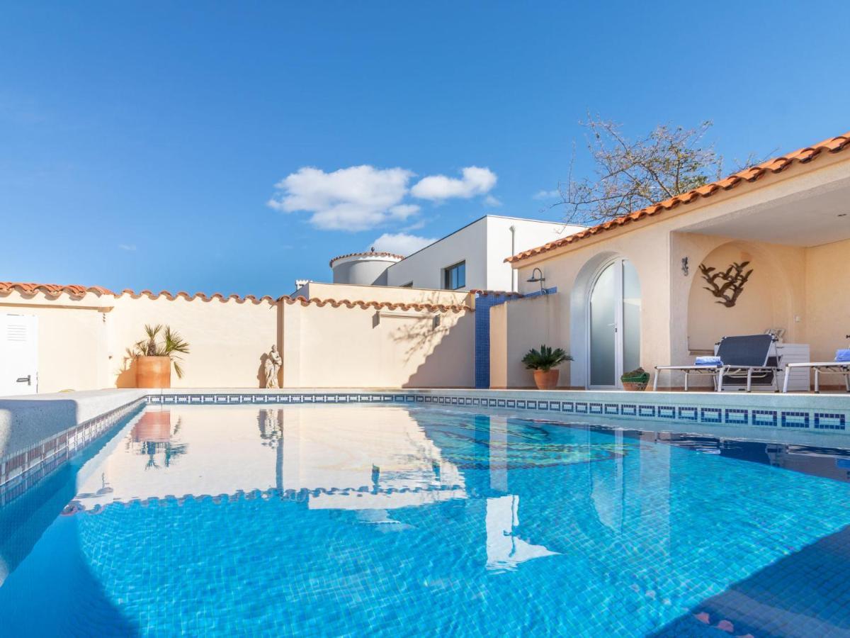 Holiday Home Bonica By Interhome Empuriabrava Eksteriør billede
