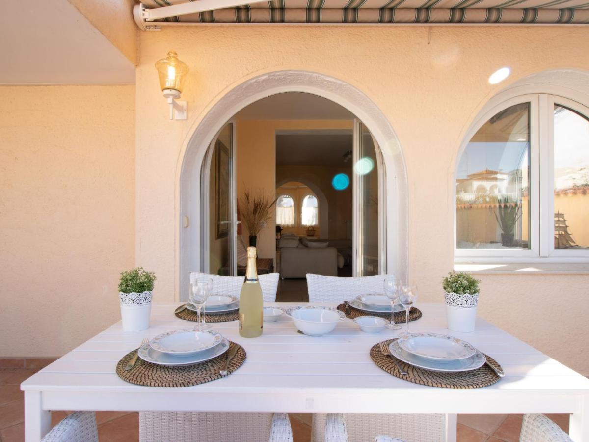 Holiday Home Bonica By Interhome Empuriabrava Eksteriør billede