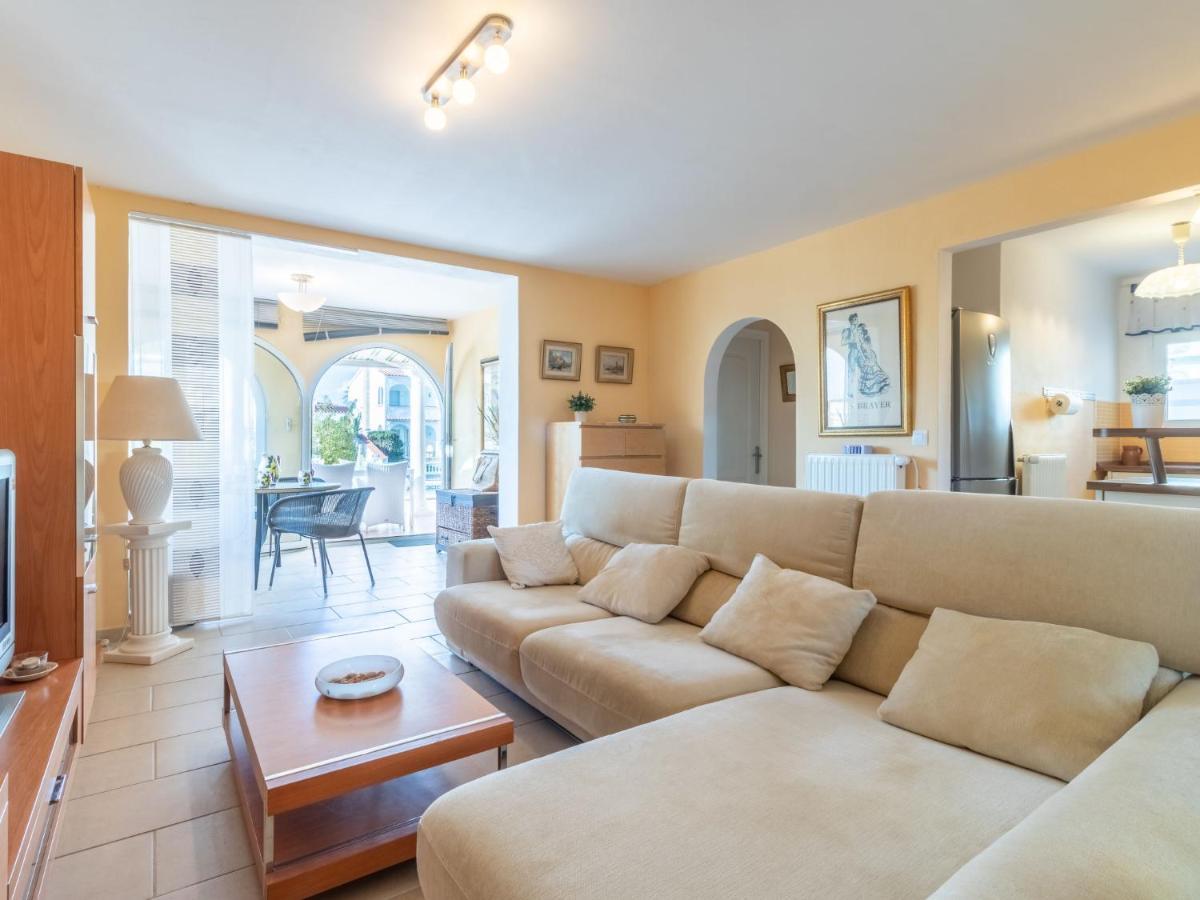 Holiday Home Bonica By Interhome Empuriabrava Eksteriør billede